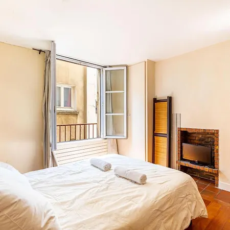 アパート Guestready - Classic Parisian Near Bastille パリ